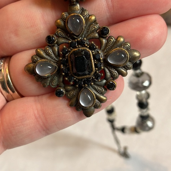 Black and Grey Necklace Lot - 2 Necklaces - Picture 5 of 10